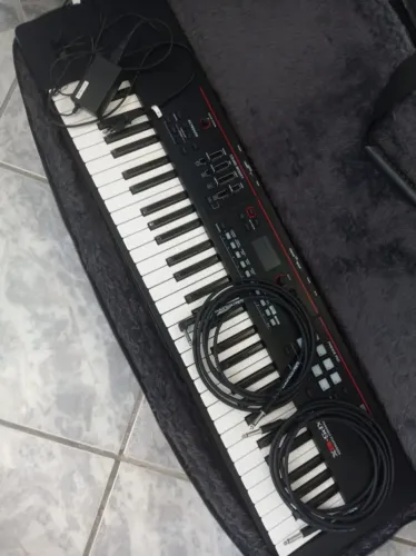 Roland XPS-10X com bag e cabos p10