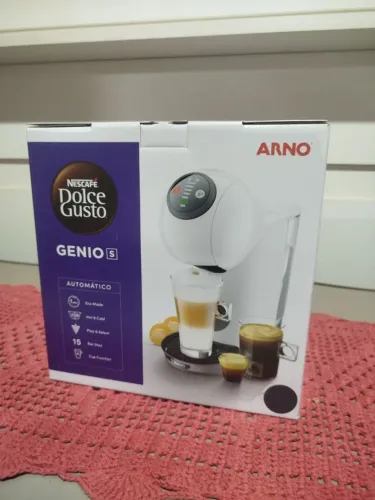 Cafeteira dolce Gusto gênio automático