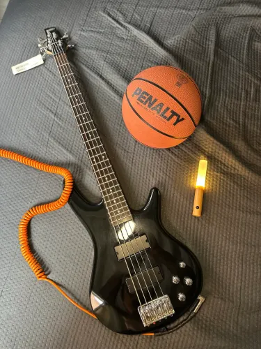 Baixo Ibanez GSR 205 