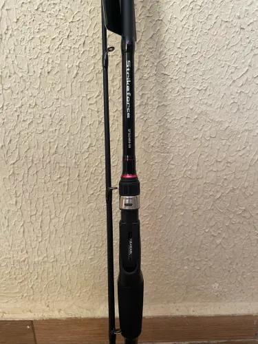 Vara Daiwa Strikeforce para carretilha 