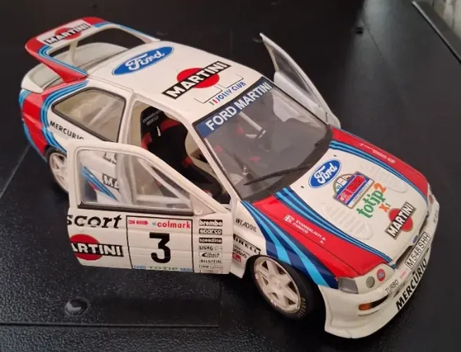 Miniatura Rara Ford Escort RS Martini Racing