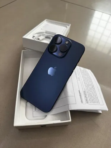 iPhone 15 pro 256g