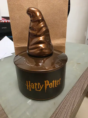 Lata Chapéu Seletor Harry Potter Cacau Show