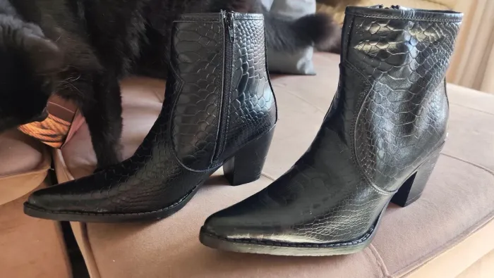 Bota Feminina Preta Cano Curto ? Nova, Nunca Usada
