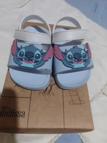 Sandália melissa infantil stitch