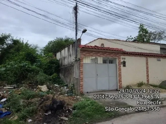 Imóvel bem posicionado  Casa no Trindade, Sao Goncalo - RJ, Nº 1010, 3 quartos, 3 vagas, 3