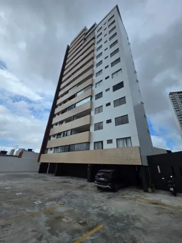 Apto em Lagoa Nova, Res. Anitta Malfatti: 3 quartos, 1 suíte com plantas 88m2 e 92m2.