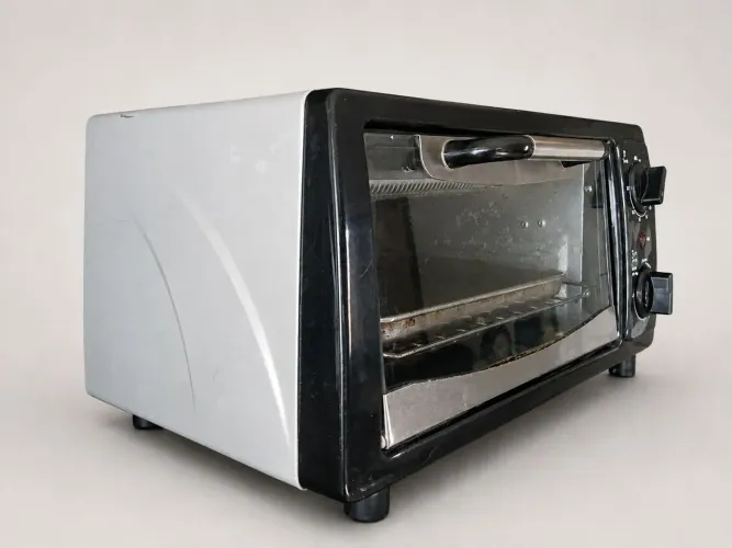 Vendo um pequeno forno elétrico 