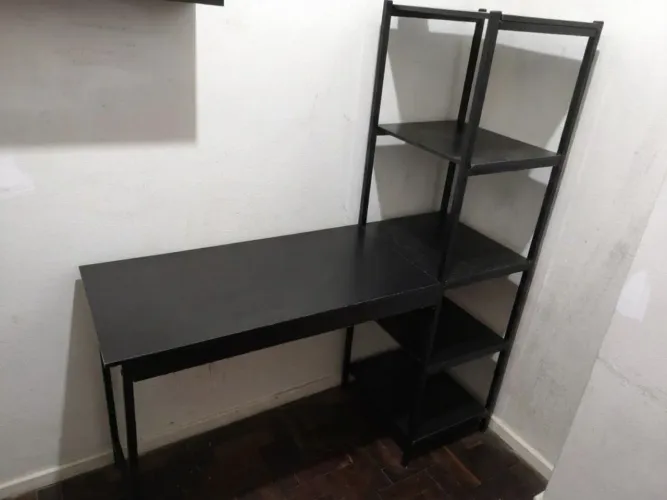 Escrivaninha/Mesa Estilo Industrial com Estante de 5 Prateleiras - Imperdível!
