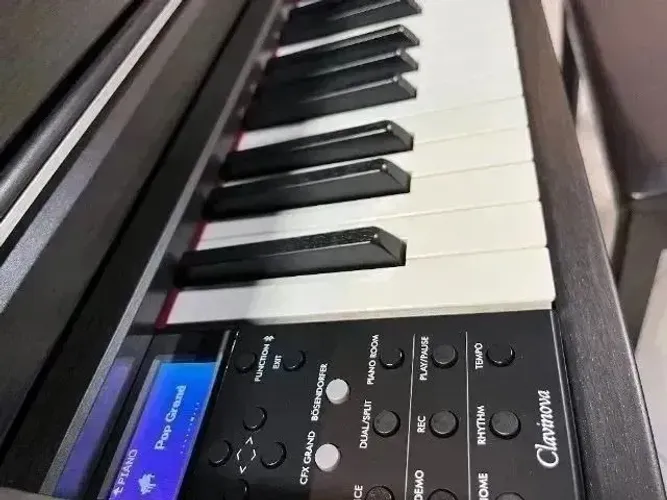 Yamaha Clavinova CLP745 DW