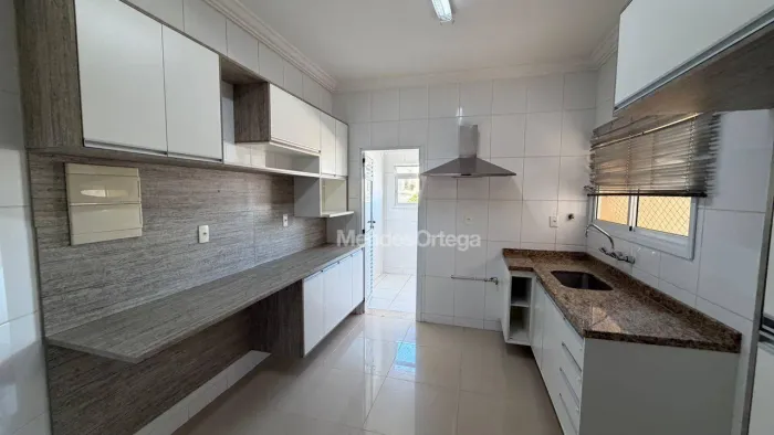Apartamento com 3 dormitórios para alugar, 120 m² por R$ 4.508,49/mês - Centro - Sorocaba/
