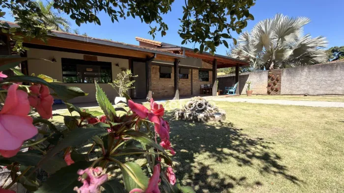Chácara com 3 quartos à venda, 1200 m² por R$ 1.890.000 - Bairro Itaoca - Guararema/SP