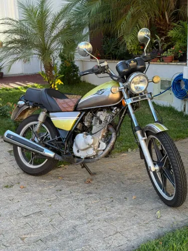 Suzuki Intruder Custom