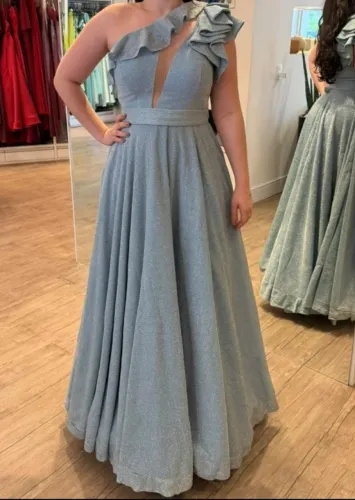 vendo vestidos de festa usados 