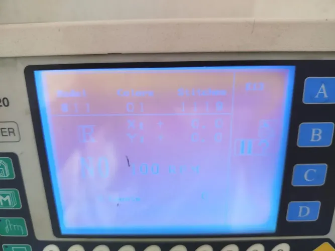 Máquina de bordar Diamond ESC-020