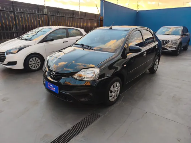 Toyota Etios X Sedan 1.5 Flex 16V 4P Mec. 2019