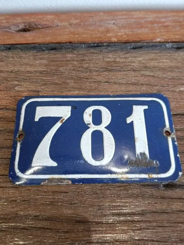 Placa esmaltada
