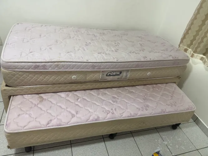 Bi cama de solteiro