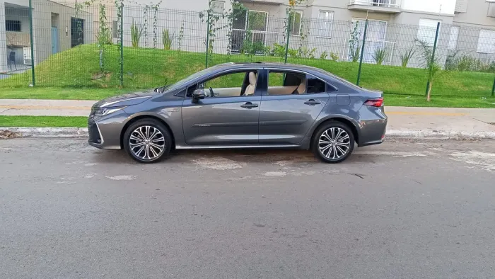 Toyota Corolla Altis Prem. Hybrid 1.8 Flex AUT 2023