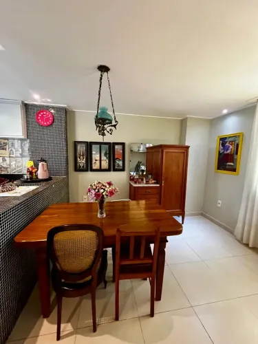 Apartamento funcional mobiliado, equipado e contas inclusas | 70 m2 | 2 quartos sendo 1 s