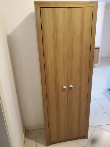 Armário 2 portas