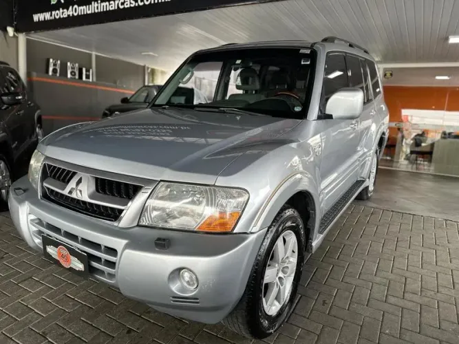 Mitsubishi Pajero GLS Hpe/hpe Full 3.8 233cv 5P AUT 2006