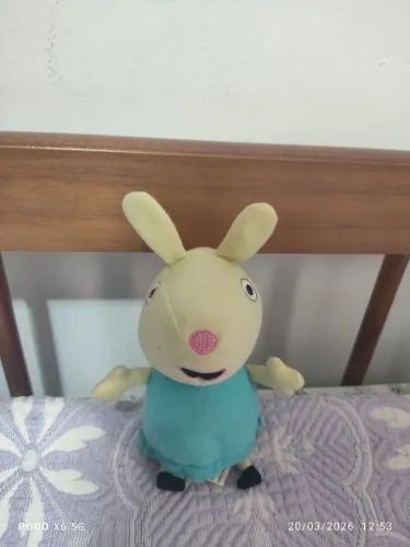 Pelúcia rebecca rabbit peppa pig ty