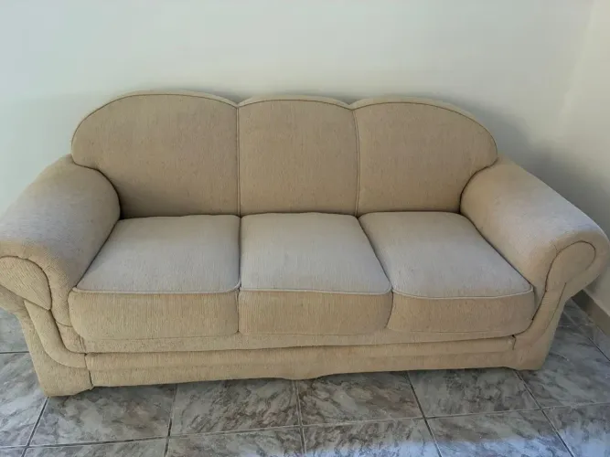 Sofá 3 lugares 