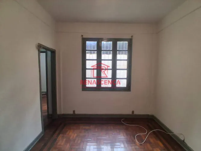 Apê de 2 quartos na Glória em frente a praça Paris!