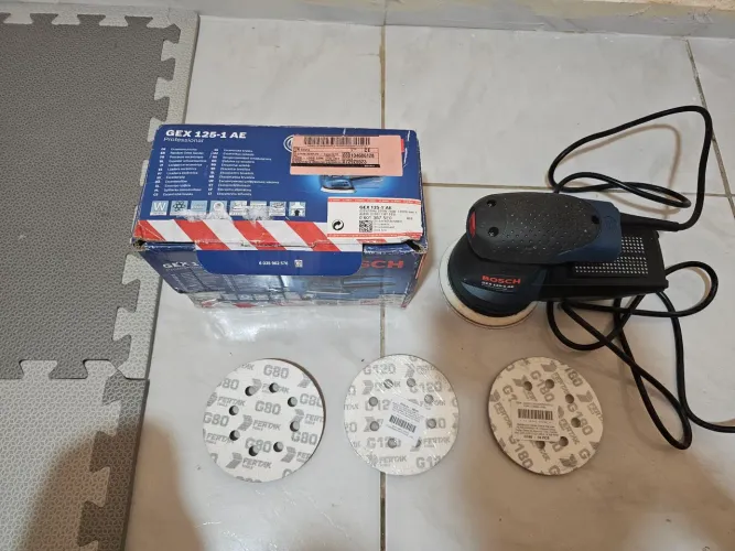 Lixadeira Bosch Gex 125-1 AE Nova