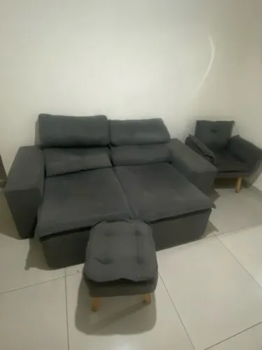 Sofá com poltrona