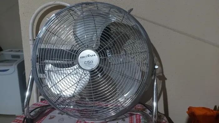 Vendo ventilador Britânia c50 de ferro