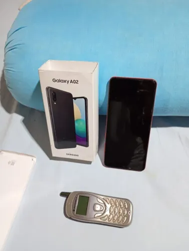 Celular usado para retirar as peças
