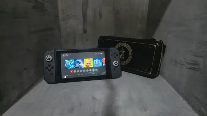 Nintendo Switch v1 + Case RARA + Jogos