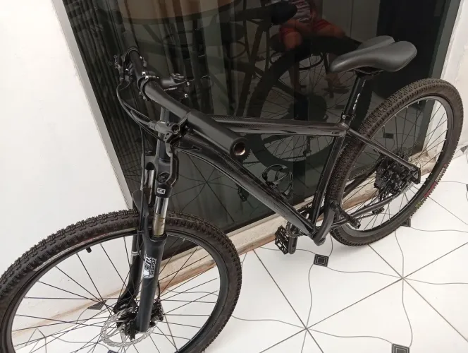 Bicicleta FIRST ARO 29