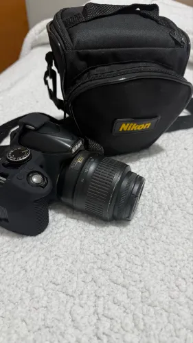 NIKON D3100 + Lente 18-55mm