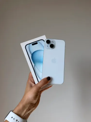 iPhone 15 - 256gb