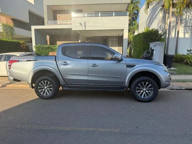 Mitsubishi L200 Triton Sport HPE-S 2.4 CD Dies. AUT 2020