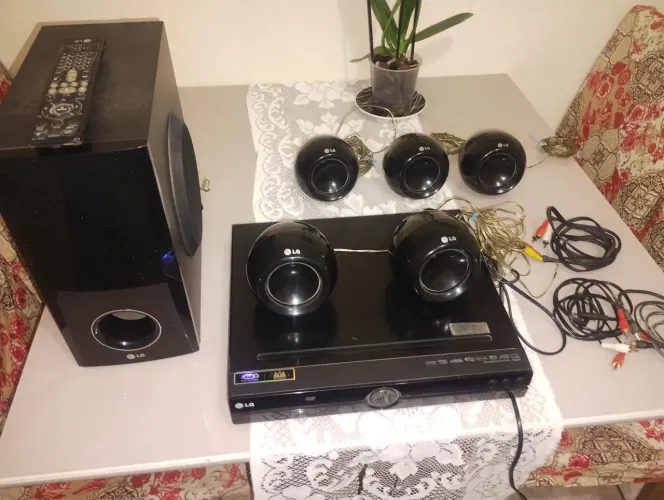Home theater LG usado em ótimo estado