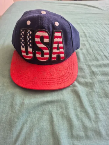 BONÉ DO ESTADOS UNIDOS
