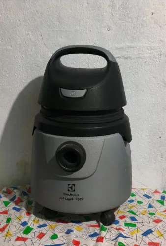 Aspirador de Pó e Água Electrolux A10 Smart 1400W - 127V