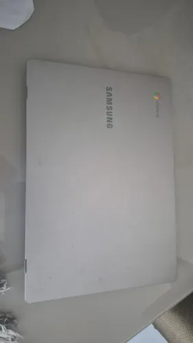 Vendo Chrome Book Samsung