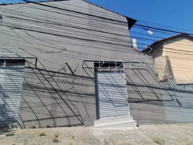 Loja Comercial com Banheiro e Cozinha