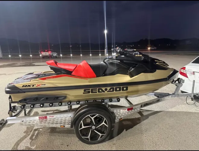 Jet ski rxt 3252025