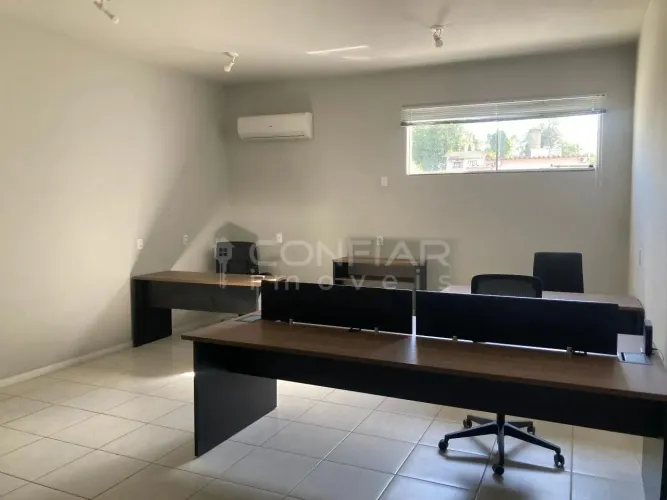 Sala comercial para locação no bairro Anita Garibaldi por R$3.600,00 + TAXAS