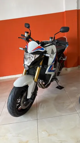 CB 1000 BRANCA