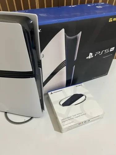 PS5 PRO 2TB! Na caixa! GTA 6 tá aí! ACEITO TROCAS LEIA O ANÚNCIO!!!