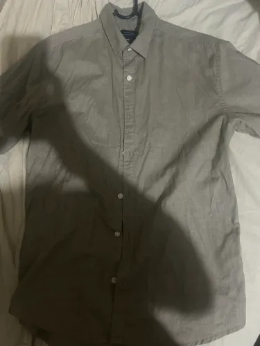 camisa manga curta, em linho. Nova.