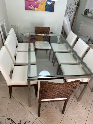 Mesa de aço inoxidável com 8 cadeiras