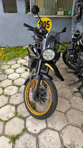 Royal Enfield Himalayan 450 - 2026 - Menos de 2.000 km
